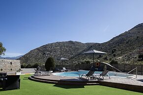 Villa Pasiphae - With Private Heated Pool
