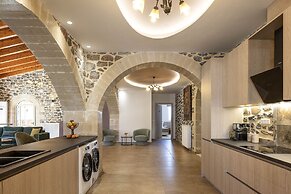 Villa Pasiphae - With Private Heated Pool