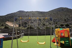 Villa Pasiphae - With Private Heated Pool
