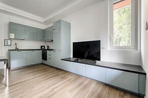 Stylish 2-Bedroom flat near CityLife