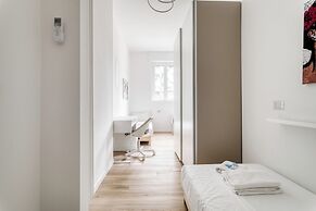 Stylish 2-Bedroom flat near CityLife