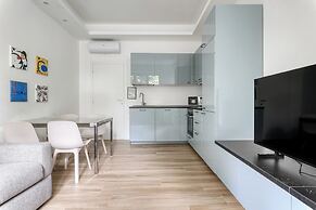 Stylish 2-Bedroom flat near CityLife