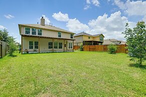 Group-ready Getaway in North Houston!