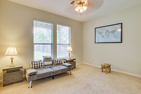 Group-ready Getaway in North Houston!