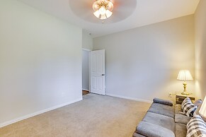 Group-ready Getaway in North Houston!