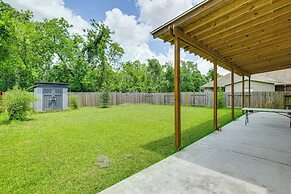 Group-ready Getaway in North Houston!