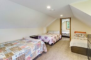 'elbow Lake Escape' w/ Dock in Underwood!