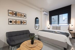 LIV - Prime Central Athens Studio S8-2a