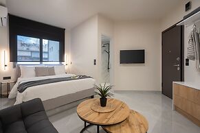 LIV - Prime Central Athens Studio S8-2a