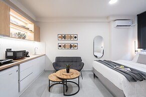LIV - Prime Central Athens Studio S8-2a