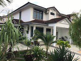 Spacious 4-bedroom House in Tebrau City, Johor Bahru