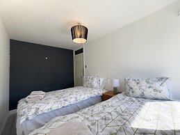 Rise Park Cozy House - Basildon