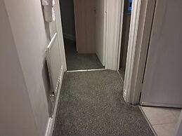 Apartment Sleeps 3 - Garden, Pets Welcome