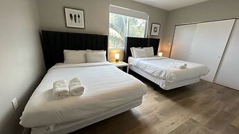 Stylish Townhouses by Design District