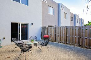 Stylish Townhouses by Design District