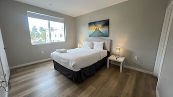 Stylish Townhouses by Design District