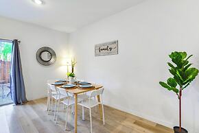 Stylish Townhouses by Design District