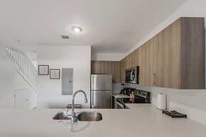 Stylish Townhouses by Design District