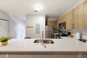 Stylish Townhouses by Design District