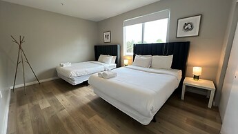 Stylish Townhouses by Design District