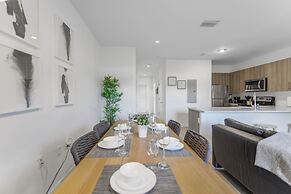 Stylish Townhouses by Design District