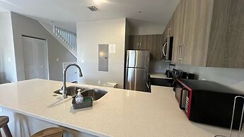 Stylish Townhouses by Design District