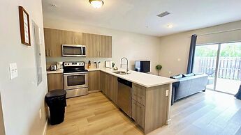 Stylish Townhouses by Design District