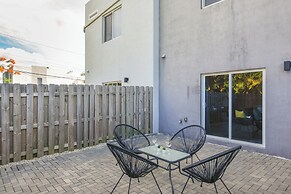 Stylish Townhouses by Design District