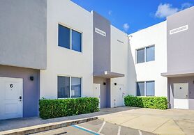 Stylish Townhouses by Design District