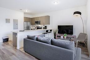Stylish Townhouses by Design District
