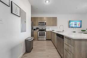 Stylish Townhouses by Design District