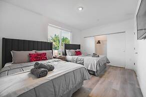 Stylish Townhouses by Design District