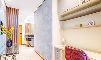 Apt w/ Balcony Sudoeste - Por0017