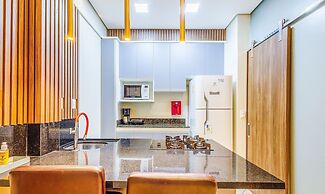 Apt w/ Balcony Sudoeste - Por0017