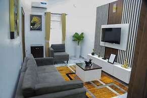 Clifford Apartment