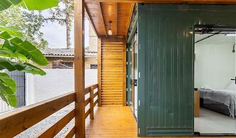 Beautiful and Practical Studios in Lagoa da Conceicao - JAS