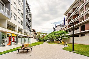 Modern duplex w/jacuzzi 240m beach JRR410