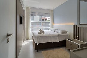 Modern duplex w/jacuzzi 240m beach JRR410