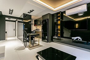 Modern duplex w/jacuzzi 240m beach JRR410