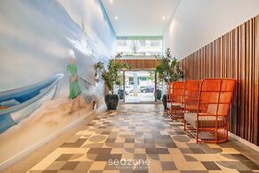 Modern duplex w/jacuzzi 240m beach JRR410