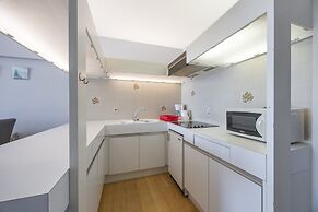 Charming Apartment With sea View and Parking Space