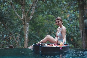 Alamora Healing Escape