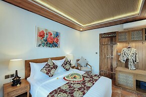 Alamora Healing Escape