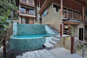 Alamora Healing Escape