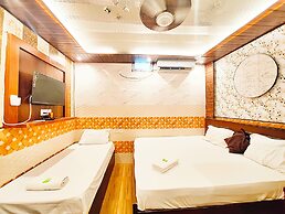 Hotel Hanuman Palace Ayodhya