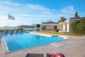 Paradise Beachfront Villa Athenian