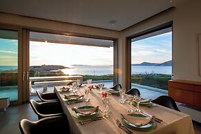 Paradise Beachfront Villa Athenian