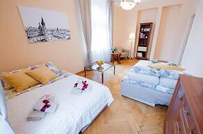 Roman Apartments
