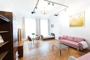 Roman Apartments