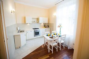 Roman Apartments